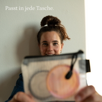 PERIOD Zip Bag – Passt in jede Tasche.